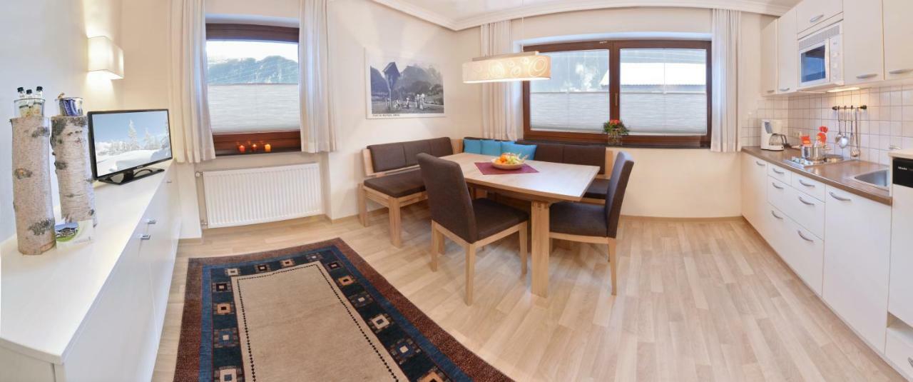 Gaestehaus Oblasser Mayrhofen Exterior foto